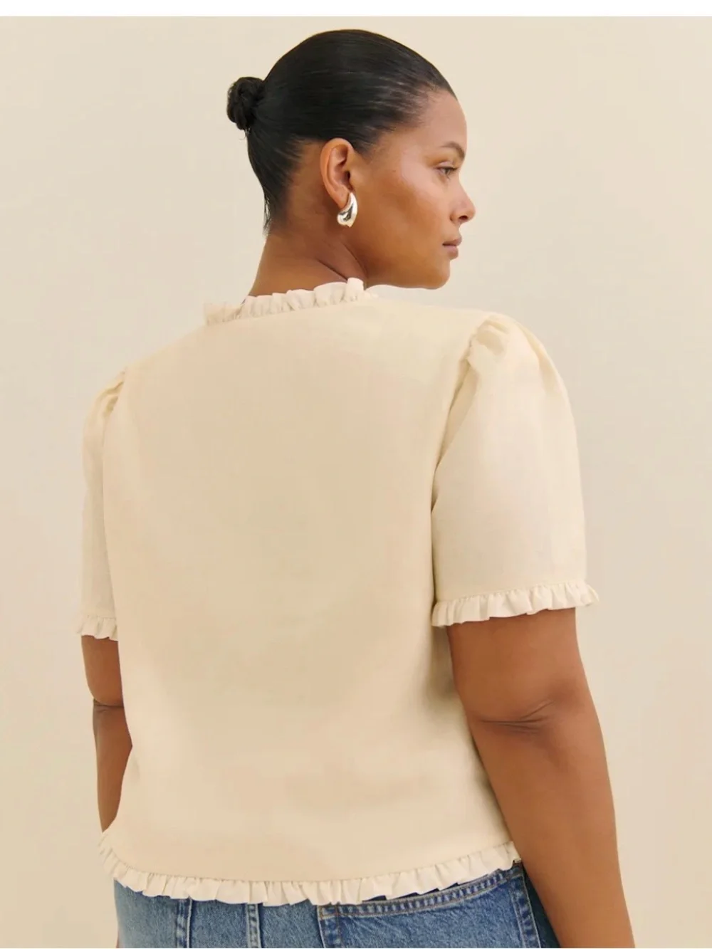 Reformation Bess Linen Top ES Cream Ruffle-Trim Short Sleeve Blouse